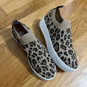 Steve Madden leopard print shoes